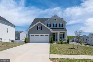 497 Bridgepoint Dr, Fredericksburg, VA 22405 - Photo 4