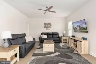 497 Bridgepoint Dr, Fredericksburg, VA 22405 - Photo 18