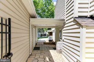 9 Clover Hill Dr, Stafford, VA 22556 - Photo 8