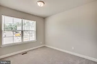 88 Andrews Pl, Fredericksburg, VA 22405 - Photo 12