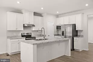 124 Brooke Village Dr, Fredericksburg, VA 22405 - Photo 10