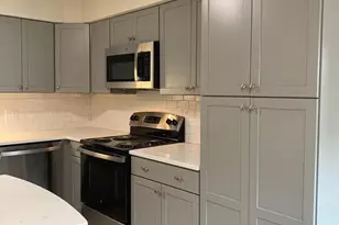 300 Claiborne Ave, Fredericksburg, VA 22405 - Photo 8