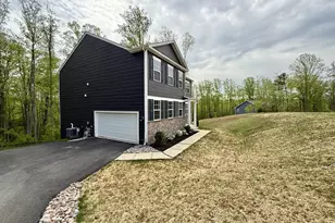 311 Rock Raymond Dr, Stafford, VA 22554 - Photo 2