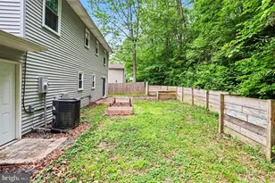 11 Willow Branch Pl, Fredericksburg, VA 22405 - Photo 12