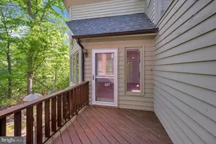 379 Wood Landing Rd, Fredericksburg, VA 22405 - Photo 16