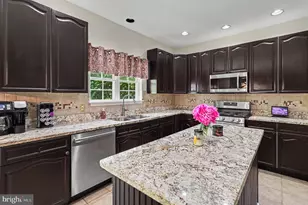 51 Basalt Dr, Fredericksburg, VA 22406 - Photo 4