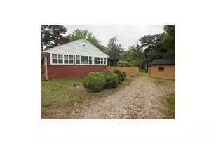 130 Sanford Dr, Fredericksburg, VA 22406 - Photo 4