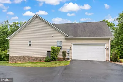 438 Brenthem Farm Drive, Fredericksburg, VA 22405 - Photo 6