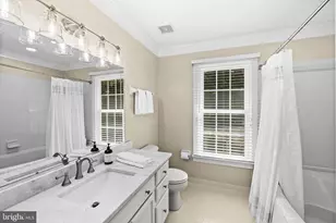 10 N Pointe Dr, Fredericksburg, VA 22405 - Photo 34