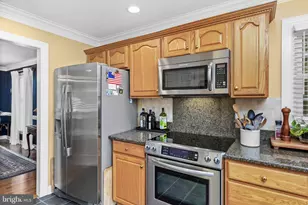 10 N Pointe Dr, Fredericksburg, VA 22405 - Photo 8