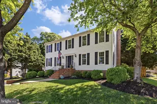 10 N Pointe Dr, Fredericksburg, VA 22405 - Photo 2
