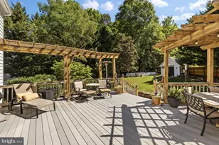 10 N Pointe Dr, Fredericksburg, VA 22405 - Photo 44