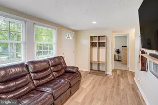 1047 Lakeview Dr, Stafford, VA 22556 - Photo 6
