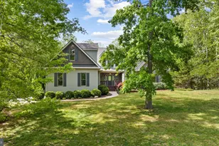 136 Holly Berry Rd, Fredericksburg, VA 22406 - Photo 2