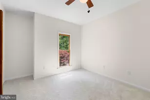 136 Holly Berry Rd, Fredericksburg, VA 22406 - Photo 18