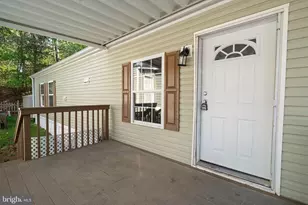 112 Paradise Ct, Stafford, VA 22554 - Photo 2