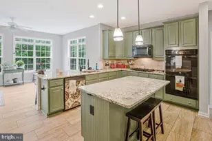 15 Burke Dr, Fredericksburg, VA 22406 - Photo 10