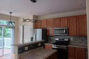 205 Hillside Ct, Stafford, VA 22554 - Photo 2