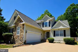 3 Colonel Colin Ct, Stafford, VA 22554 - Photo 2