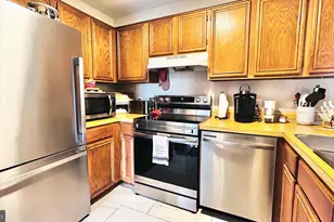 202 Grosvenor Ln, Stafford, VA 22556 - Photo 10