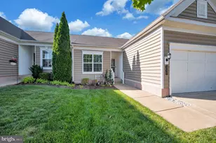 144 Castle Hill Dr, Fredericksburg, VA 22406 - Photo 2