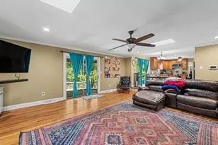 301 Greenwood Dr, Fredericksburg, VA 22405 - Photo 4
