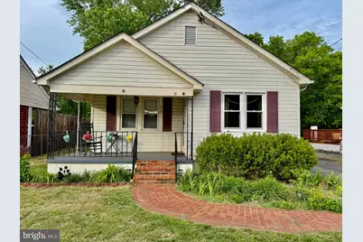 205 E Chatham Street, Fredericksburg, VA 22405 - Photo 2