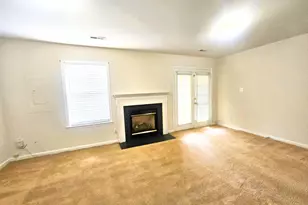303 Dundee Pl, Fredericksburg, VA 22405 - Photo 4