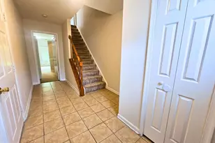 303 Dundee Pl, Fredericksburg, VA 22405 - Photo 2