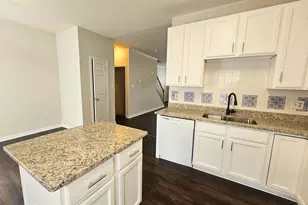 303 Dundee Pl, Fredericksburg, VA 22405 - Photo 8