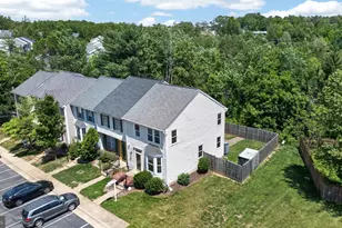 111 Knollwood Ct, Stafford, VA 22554 - Photo 2