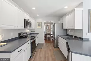 59 Country Manor Dr, Fredericksburg, VA 22406 - Photo 6