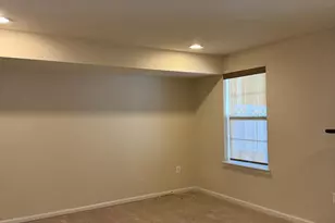 708 Bunker Ln, Fredericksburg, VA 22405 - Photo 2