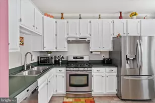 406 Ben Neuis Pl, Fredericksburg, VA 22405 - Photo 6