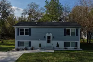303 Via De Rosa Dr, Stafford, VA 22556 - Photo 2