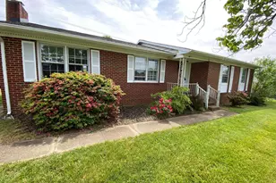1804 Sherwood Dr, Fredericksburg, VA 22405 - Photo 2