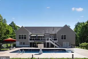 325 Gentle Breeze Cir, Fredericksburg, VA 22406 - Photo 46