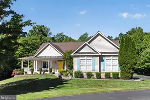 325 Gentle Breeze Cir, Fredericksburg, VA 22406 - Photo 54