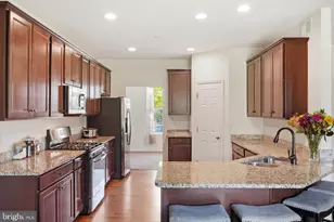 104 Arboretum Ln, Fredericksburg, VA 22405 - Photo 2
