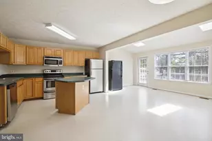 106 Charles St, Fredericksburg, VA 22405 - Photo 4