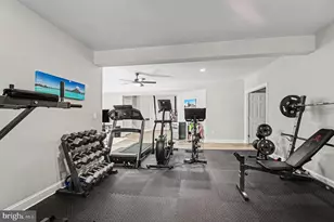 335 Gentle Breeze Cir, Fredericksburg, VA 22406 - Photo 54