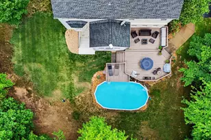 335 Gentle Breeze Cir, Fredericksburg, VA 22406 - Photo 8