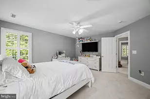 335 Gentle Breeze Cir, Fredericksburg, VA 22406 - Photo 40