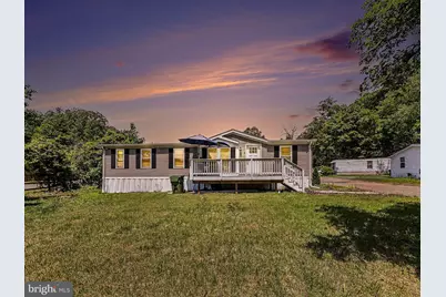 28 Castle Ct, Stafford, VA 22554 - Photo 1
