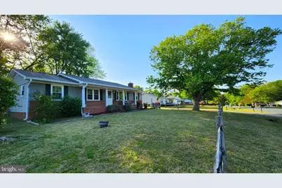 913 Eastern View Drive, Fredericksburg, VA 22405 - Photo 2