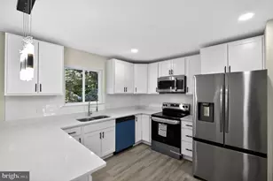 9 W Briar Dr, Stafford, VA 22556 - Photo 2