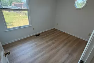 1900 Pollock St, Fredericksburg, VA 22405 - Photo 6