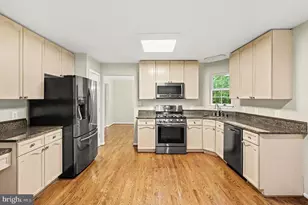 67 Cardinal Forest Dr, Fredericksburg, VA 22406 - Photo 6
