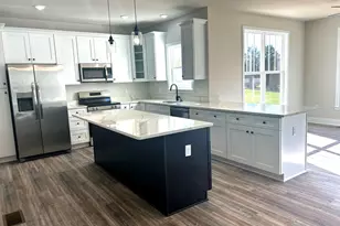 32 Virginia Ave, Fredericksburg, VA 22405 - Photo 12