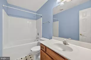 33 Wild Rose Dr, Fredericksburg, VA 22406 - Photo 14